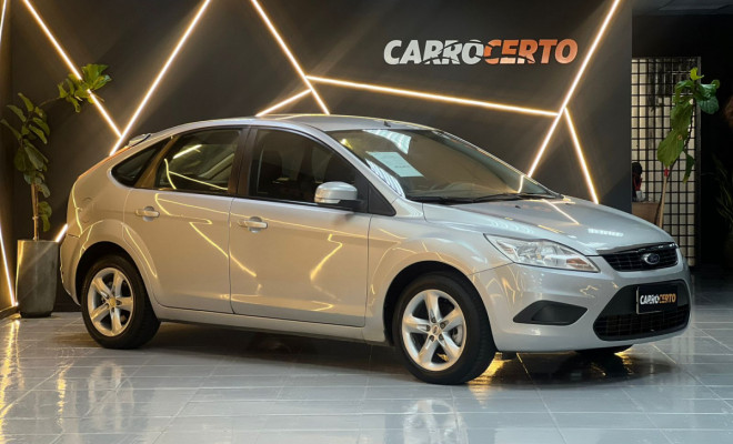 Ford Focus 2.0  2009 Flex  ÓTIMO ESPAÇO E CONFORTO