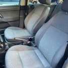 VW - VolksWagen Polo Sedan 1.6 2004  100% FINANCIADO-6
