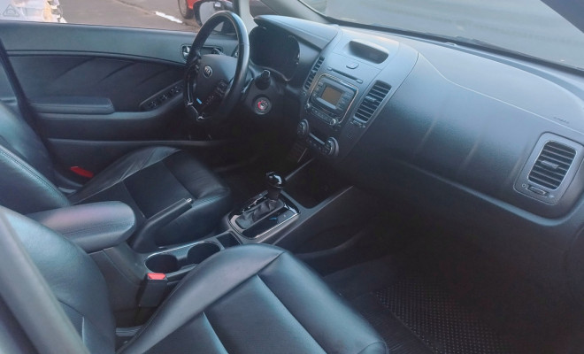 Kia Motors Cerato 1.6 16V  Flex  Aut. 2018 Flex-12