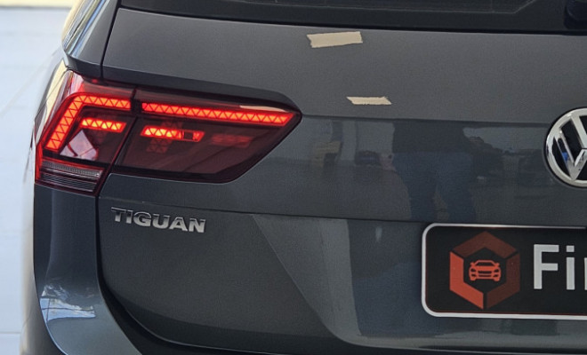 VW - VolksWagen TIGUAN Allspac R-Line 350 TSI 2.0 4x4 2019 Gasolina-16