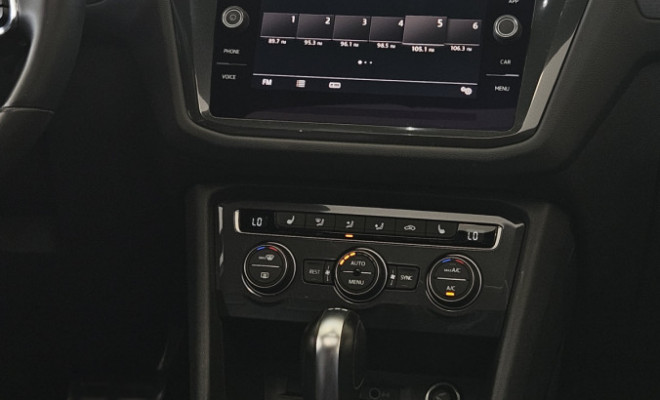 VW - VolksWagen TIGUAN Allspac R-Line 350 TSI 2.0 4x4 2019 Gasolina-9