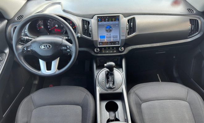 Sinta o poder e a sofisticação de um SUV de verdade: Kia Sportage LX 2.0 Automática 2014!-10