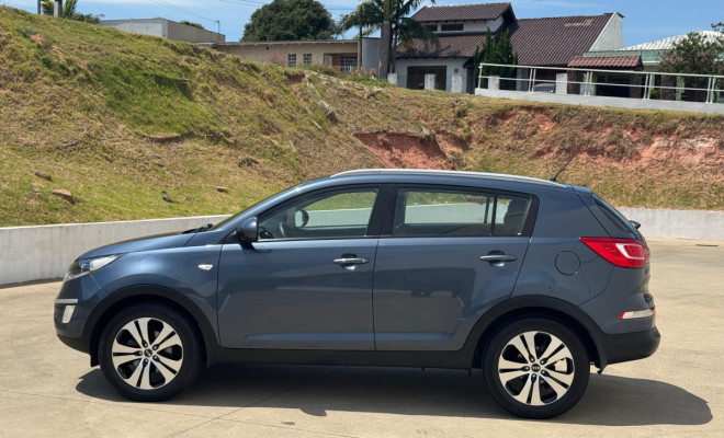 Sinta o poder e a sofisticação de um SUV de verdade: Kia Sportage LX 2.0 Automática 2014!-16