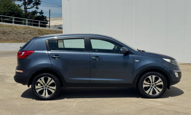 Sinta o poder e a sofisticação de um SUV de verdade: Kia Sportage LX 2.0 Automática 2014!-15