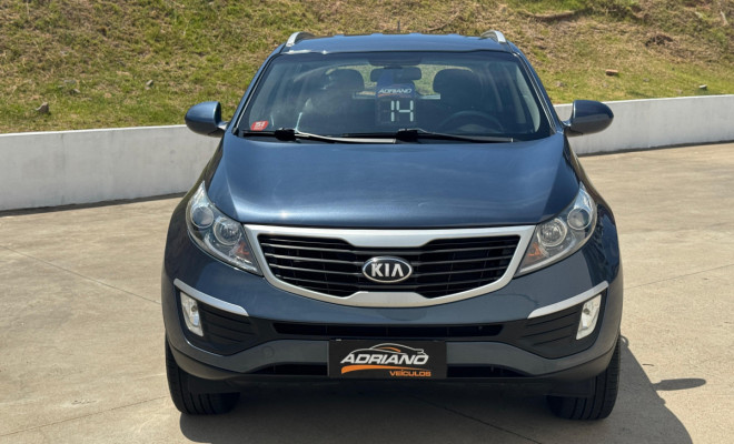 Sinta o poder e a sofisticação de um SUV de verdade: Kia Sportage LX 2.0 Automática 2014!-0