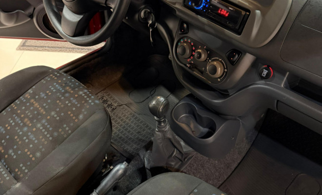 Fiat UNO VIVACE Celeb. 1.0 EVO F. Flex 8V 3p 2014 Flex-6