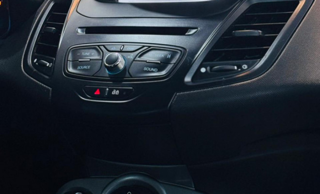 Ford Fiesta SE Plus 1.6 16V Flex Aut. 5p 2018 Flex-8