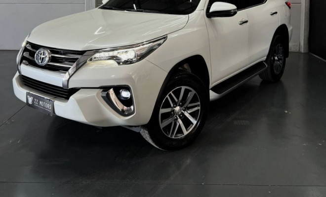 Toyota Hilux SW4 SRX 4x4 2.8 Diesel Aut. 2020