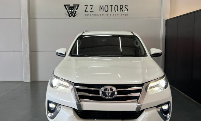 Toyota Hilux SW4 SRX 4x4 2.8 Diesel Aut. 2020-0