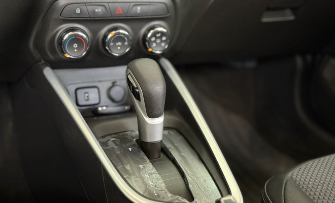 GM - Chevrolet ONIX HATCH LTZ 1.0 12V TB Flex 5p Aut. 2025 Flex-8