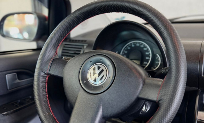 VW - VolksWagen Fox 1.0 Mi Total Flex 8V 5p 2010 Flex-16