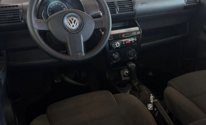 VW - VolksWagen Fox 1.0 Mi Total Flex 8V 5p 2010 Flex-24