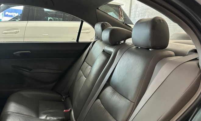 Honda Civic Sed. LXL/LXL SE 1.8 Flex 16V Mec. 2011 Flex-6