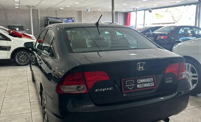 Honda Civic Sed. LXL/LXL SE 1.8 Flex 16V Mec. 2011 Flex-4
