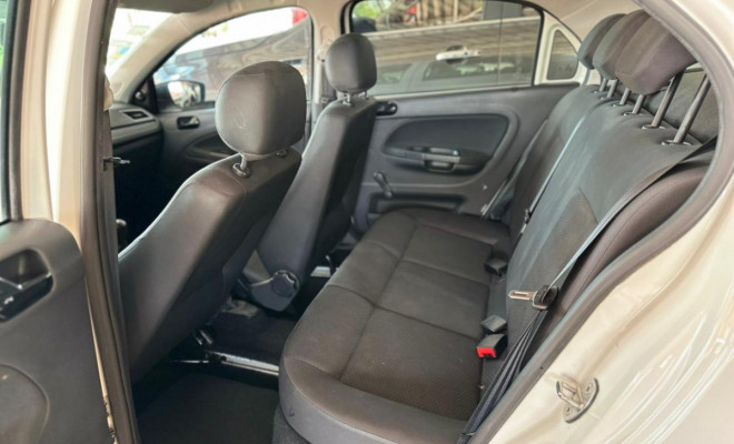 VW - VolksWagen VOYAGE 1.0 Flex 12V 4p 2023 Flex-9