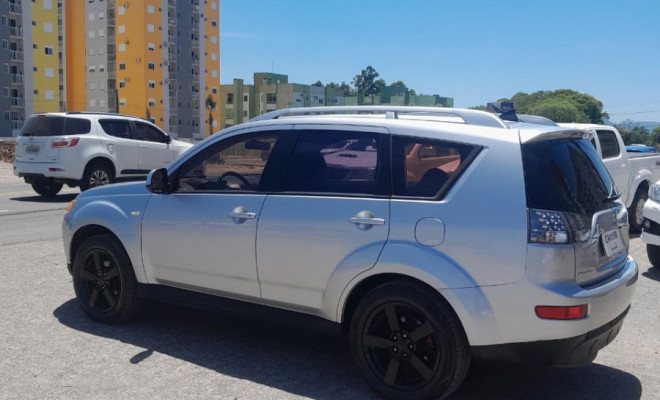 Mitsubishi OUTLANDER 3.0/ GT 3.0 V6 Aut. 2009 Gasolina-6