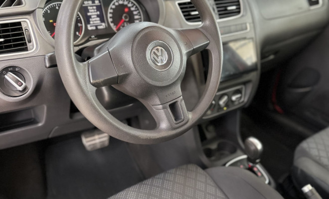 VW - VolksWagen Fox 1.6 Mi I MOTION Total Flex 8V 5p 2014 Flex-6