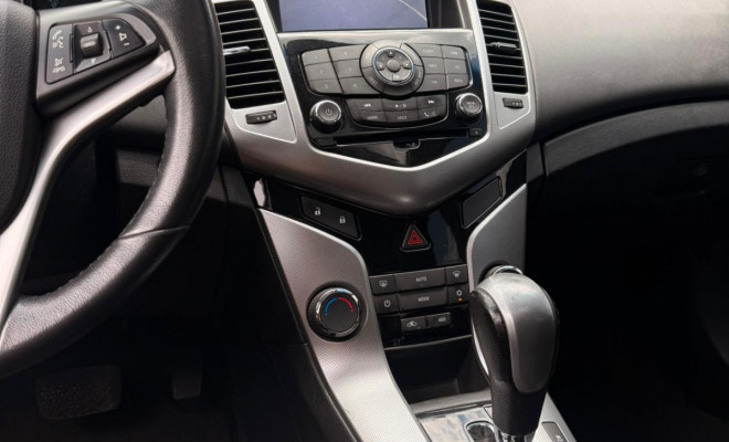 GM - Chevrolet CRUZE HB Sport LTZ 1.8 16V FlexP. 5p Aut 2014 Flex-6