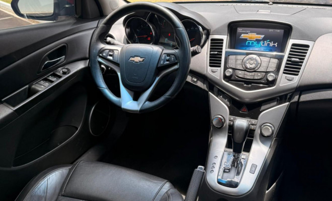 GM - Chevrolet CRUZE HB Sport LTZ 1.8 16V FlexP. 5p Aut 2014 Flex-5