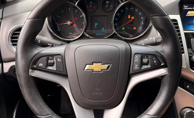 GM - Chevrolet CRUZE HB Sport LTZ 1.8 16V FlexP. 5p Aut 2014 Flex-9