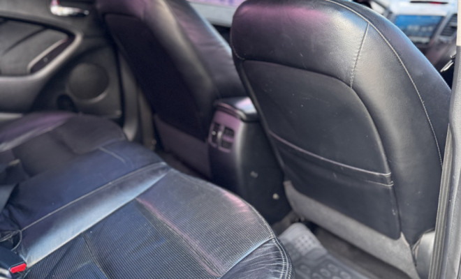 Kia Motors Cerato 1.6 16V  Flex  Aut. 2014 Flex-11