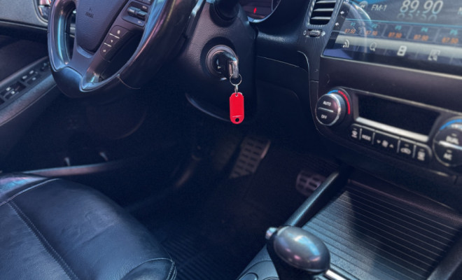 Kia Motors Cerato 1.6 16V  Flex  Aut. 2014 Flex-9