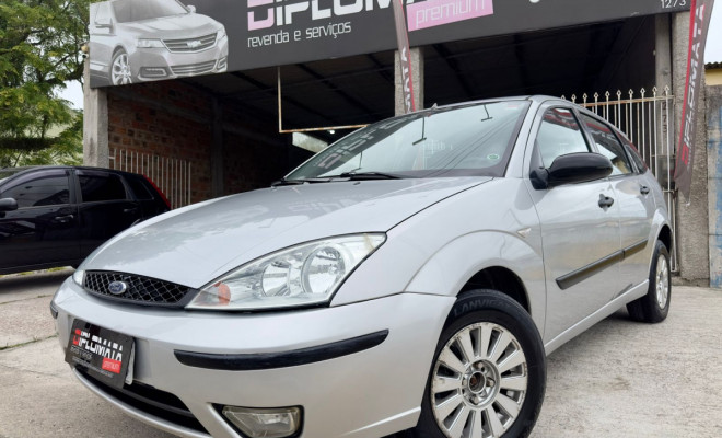 Ford Focus Hatch 1.6 8V Flex - 2008