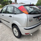 Ford Focus Hatch 1.6 8V Flex - 2008-3
