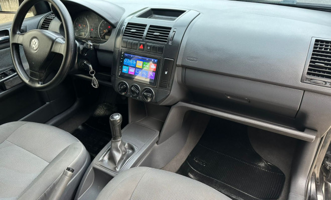 VW Polo 1.6 Mi Total Flex - 2009-8