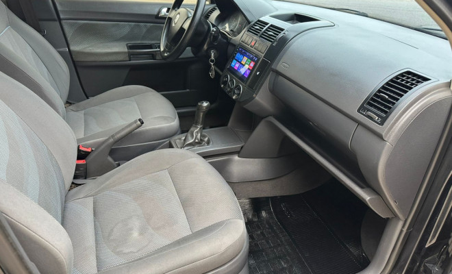 VW Polo 1.6 Mi Total Flex - 2009-7