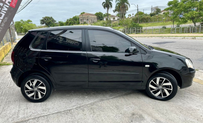 VW Polo 1.6 Mi Total Flex - 2009-1