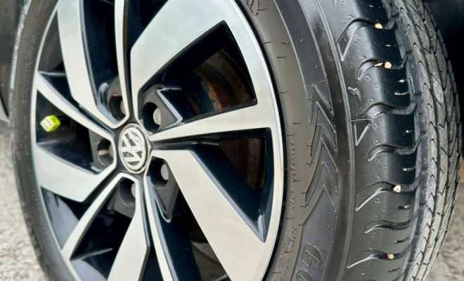 VW Polo 1.6 Mi Total Flex - 2009-6