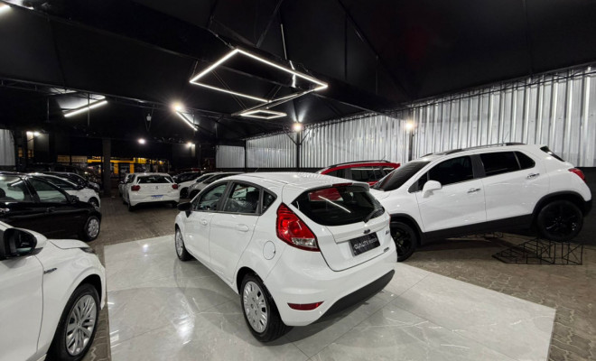 Ford Fiesta 1.5 16V Flex Mec. 5p 2015 Flex-4