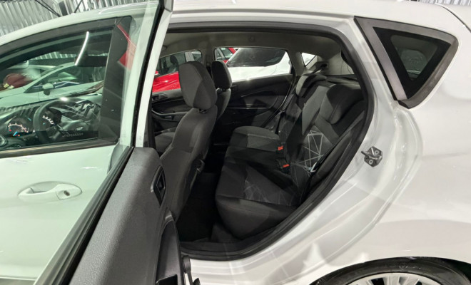 Ford Fiesta 1.5 16V Flex Mec. 5p 2015 Flex-10