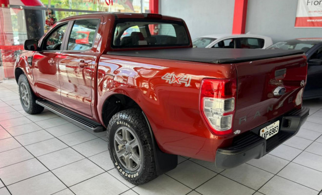 Ford Ranger XLS 2.2 4x4 CD Diesel Aut. 2017 Diesel-1
