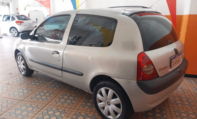 Renault Clio Authentique 1.0 8V 3p 2004 Gasolina-2