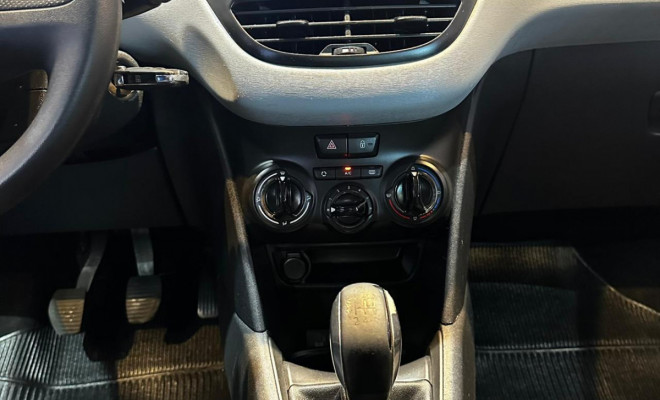 Peugeot 208 Active/Active Pack 1.5 Flex 8V 5p 2014 Flex-3