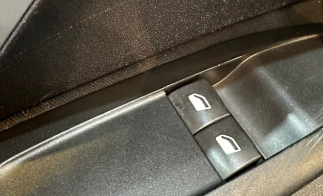 Peugeot 208 Active/Active Pack 1.5 Flex 8V 5p 2014 Flex-5