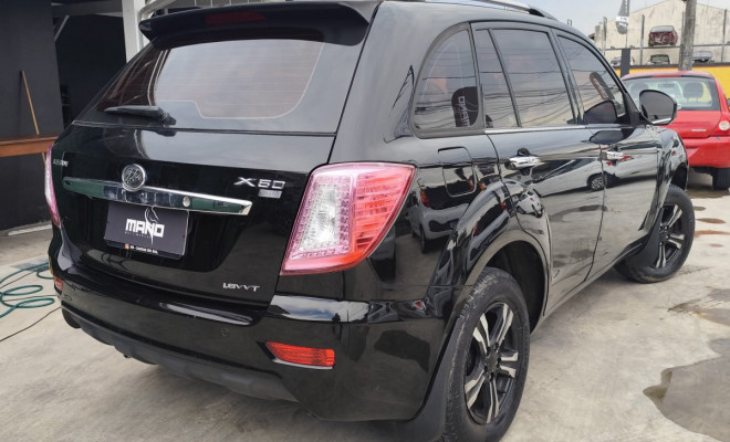 LIFAN X60 1.8 16V 128cv 5p Mec. 2015 Gasolina-3
