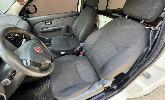 Fiat Strada Working Celeb.1.4 Fire Flex 8V CS 2013 Flex-4