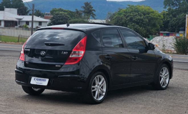 Hyundai i30 2.0 16V 145cv 5p Aut. 2011 Gasolina-4