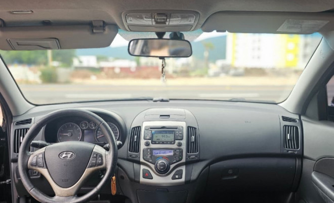 Hyundai i30 2.0 16V 145cv 5p Aut. 2011 Gasolina-7