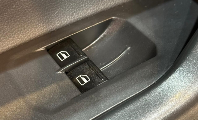 VW - VolksWagen Polo Track 1.0 Flex 12V 5p 2024 Flex-6