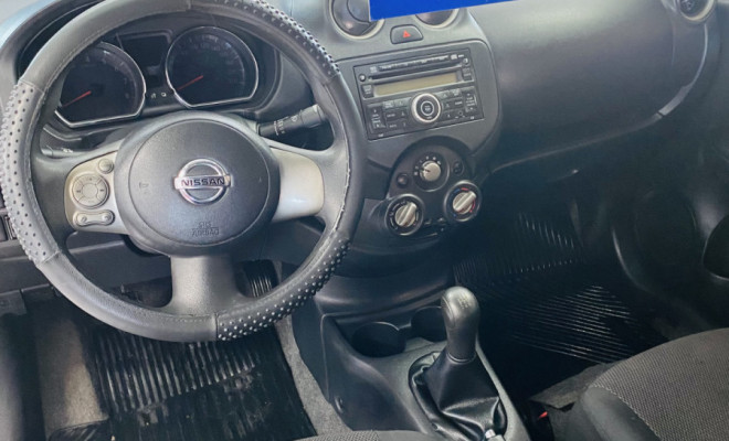 Nissan VERSA SL 1.6 16V Flex Fuel 4p Mec. 2014 Flex-9