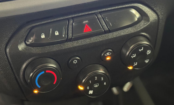 GM - Chevrolet ONIX HATCH Joy 1.0 8V Flex 5p Mec. 2018 Flex-13