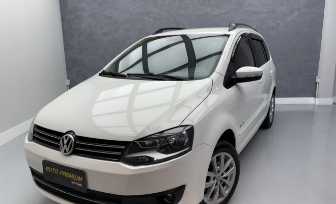VW - VolksWagen SPACEFOX 1.6/ 1.6 Trend Total Flex 8V 5p 2014 Flex