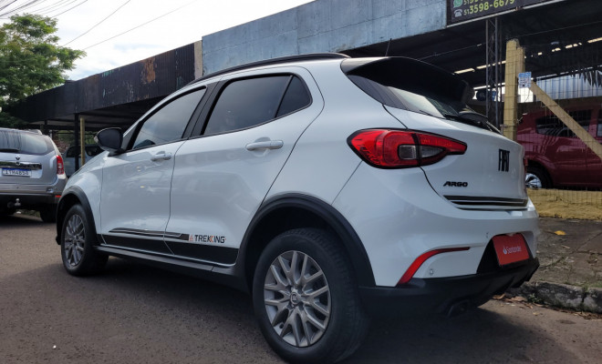 Fiat ARGO TREKKING 1.3 8V Flex 2020 Flex-12