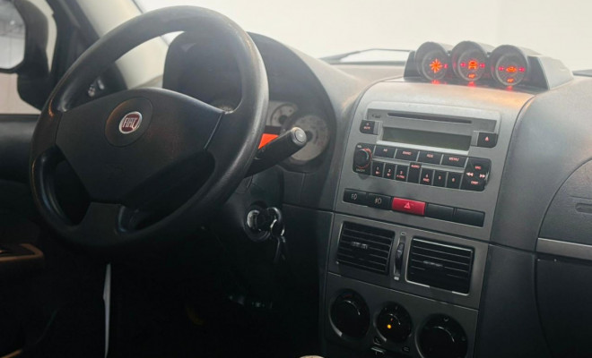 Fiat Strada Adventure1.8/ 1.8 LOCKER Flex CD 2012 Flex-7