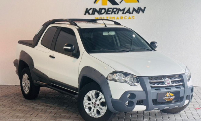 Fiat Strada Adventure1.8/ 1.8 LOCKER Flex CD 2012 Flex