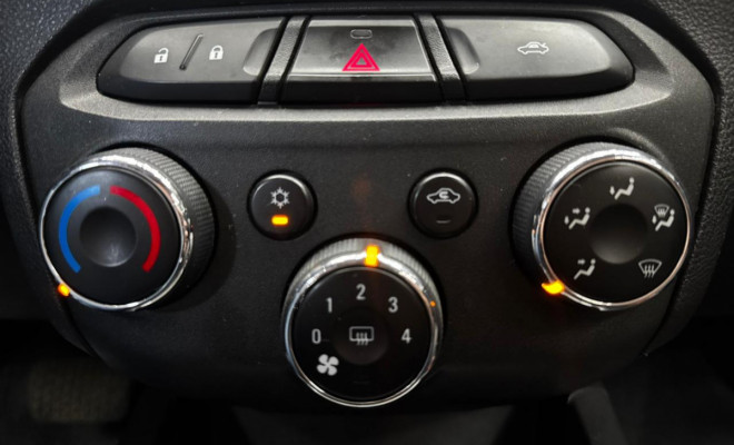 GM - Chevrolet ONIX HATCH LT 1.4 8V FlexPower 5p Aut. 2014 Flex-13